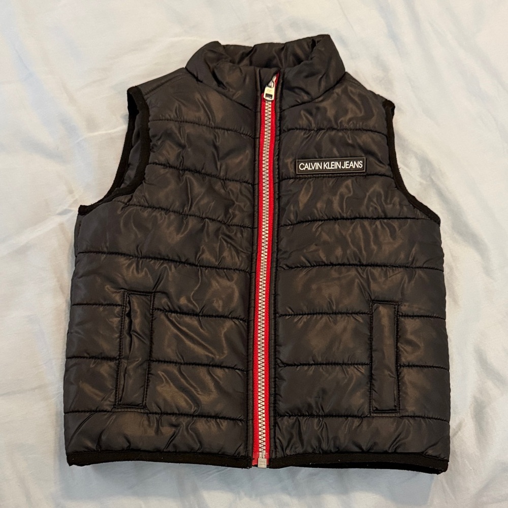 Calvin Klein Jeans Kids 2T Black Puffer Vest with Red Zipper